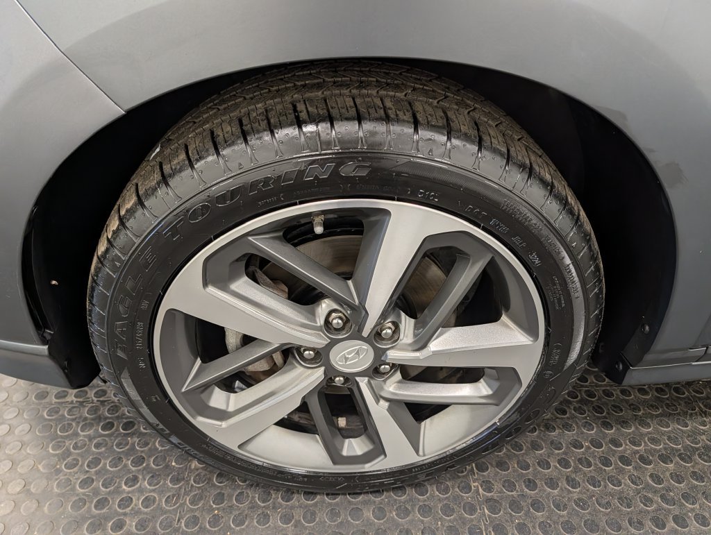 Used 2020 Hyundai Kona Limited AWD/4WD image 7