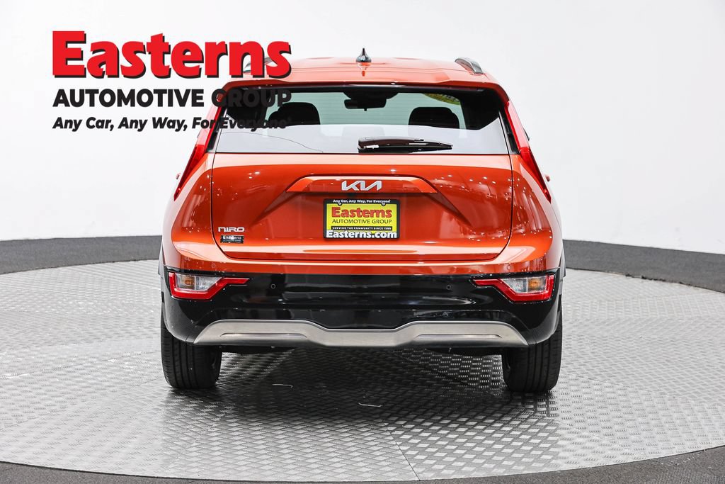 Used 2023 Kia Niro Wind w/ Wind Preserve Package FWD image 7
