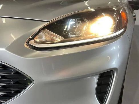 Used 2020 Ford Escape SE FWD image 10
