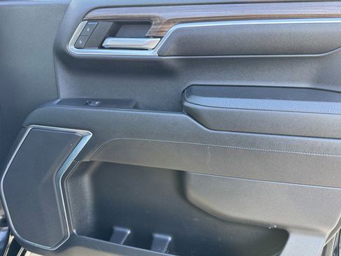 Used 2023 Chevrolet Silverado 1500 RST w/ Protection Package image 9