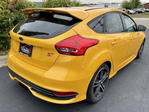 Used 2016 Ford Focus ST w/ Equipment Group 402A image 7