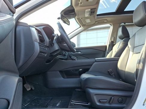 Certified 2023 Nissan Rogue SL w/ SL Premium Package AWD/4WD image 13