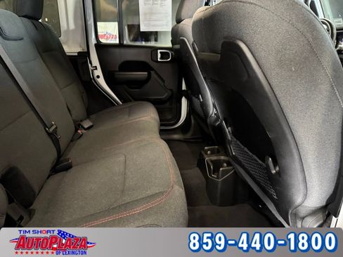 Used 2024 Jeep Wrangler Unlimited Rubicon image 40