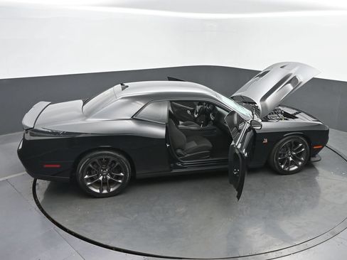 Used 2022 Dodge Challenger R/T Scat Pack RWD image 60