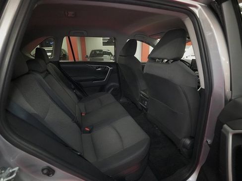 Used 2021 Toyota RAV4 XLE image 16