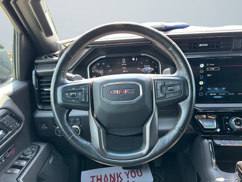 Used 2022 GMC Sierra 1500 AT4 w/ AT4 Premium Package AWD/4WD image 12
