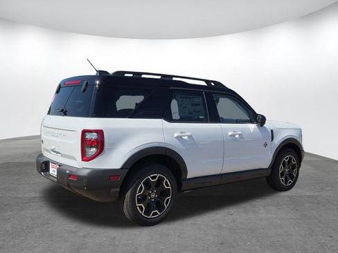 New 2025 Ford Bronco Sport Outer Banks w/ Outer Banks Tech Package+ AWD/4WD image 2