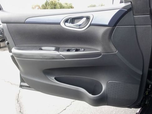 Used 2019 Nissan Sentra SR image 22