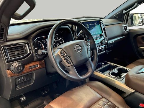 Used 2024 Nissan Titan Platinum Reserve w/ Moonroof Package AWD/4WD image 19