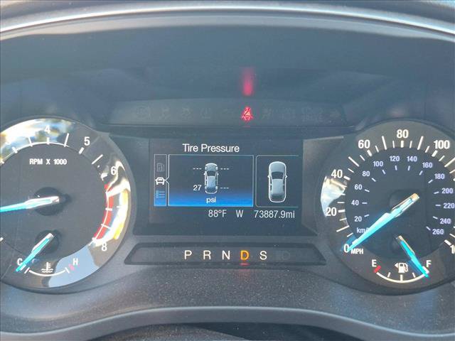 Used 2017 Ford Fusion SE FWD image 16