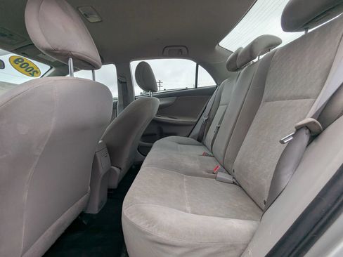 Used 2009 Toyota Corolla FWD image 19