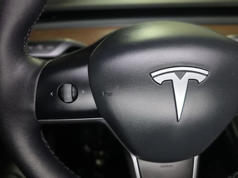 Used 2022 Tesla Model Y Performance AWD/4WD image 28