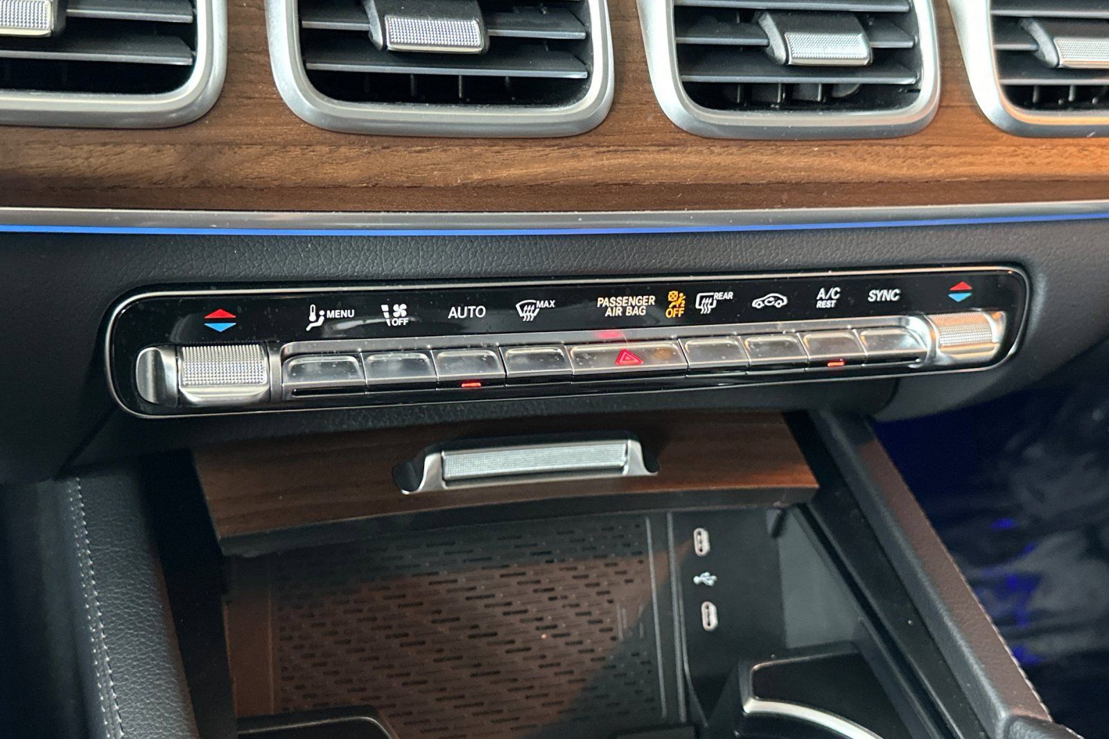 Certified 2024 Mercedes-Benz GLE 350 4MATIC image 28