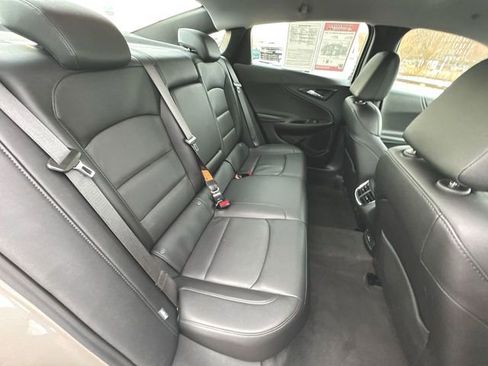 Used 2024 Chevrolet Malibu LT image 27