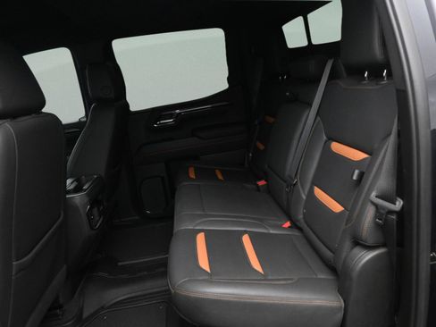 Used 2022 GMC Sierra 1500 AT4 w/ AT4 Premium Package AWD/4WD image 13
