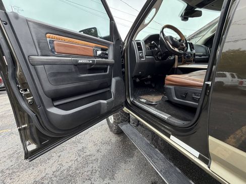 Used 2014 RAM 3500 Laramie Longhorn AWD/4WD image 27