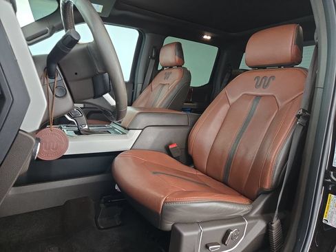 Used 2018 Ford F150 King Ranch w/ Equipment Group 601A Luxury AWD/4WD image 25