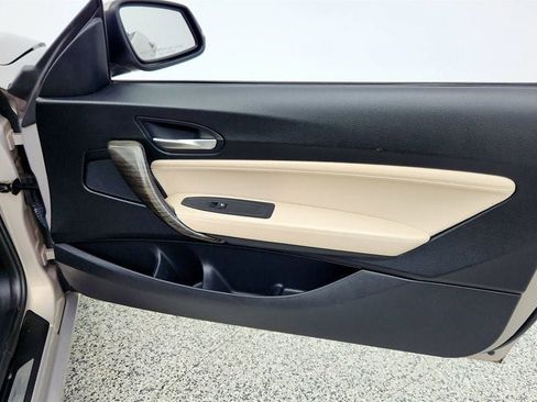 Used 2016 BMW 228i xDrive Convertible image 27