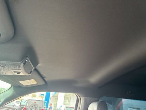 Used 2017 Ford F150 Lariat image 12