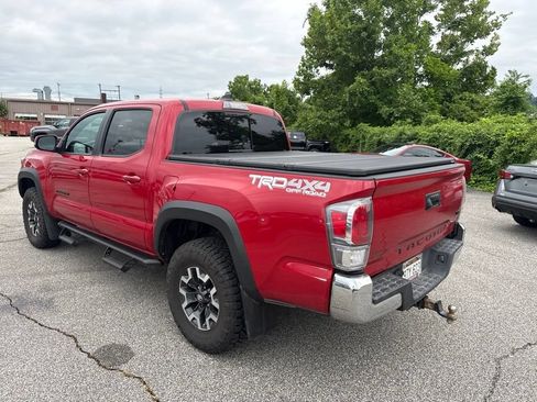 Used 2023 Toyota Tacoma TRD Off-Road AWD/4WD image 6