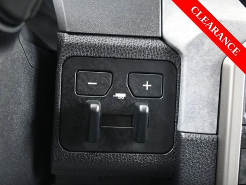 Used 2025 Toyota 4Runner 4WD image 28