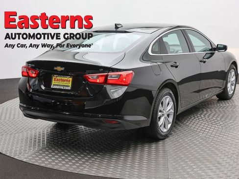Used 2025 Chevrolet Malibu LT FWD image 5