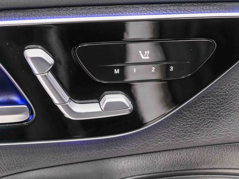 Used 2022 Mercedes-Benz C 300 Sedan image 26