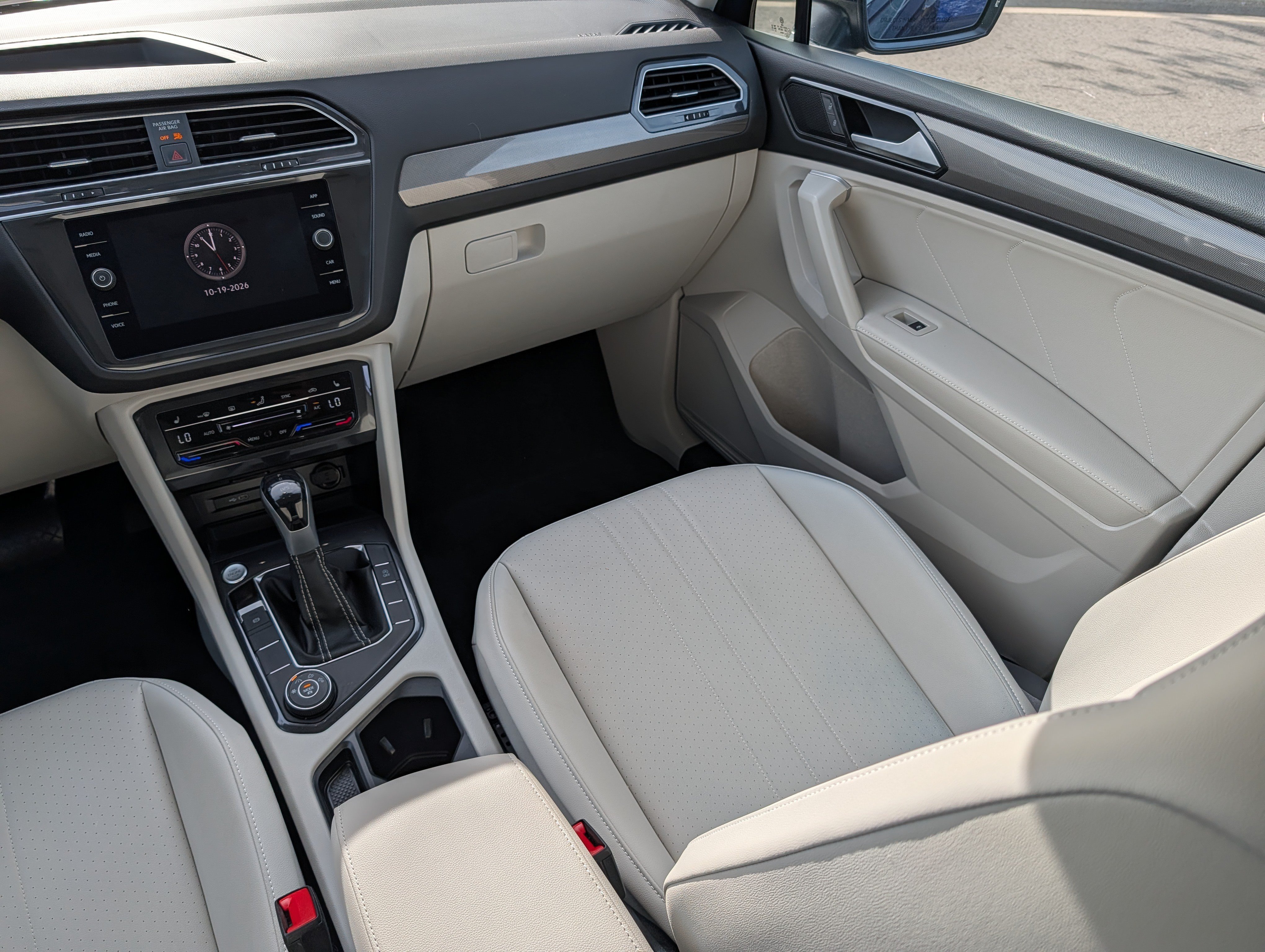Certified 2024 Volkswagen Tiguan SE AWD/4WD image 11