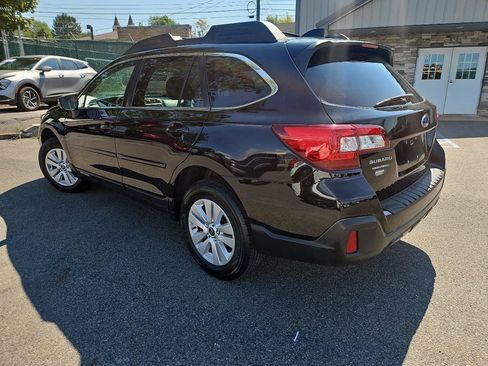 Used 2018 Subaru Outback 2.5i Premium AWD/4WD image 5