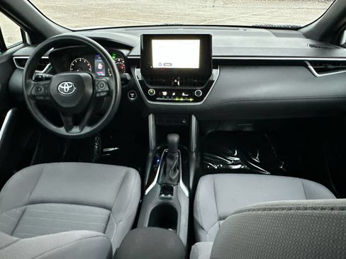 Used 2023 Toyota Corolla Cross AWD Hybrid image 11