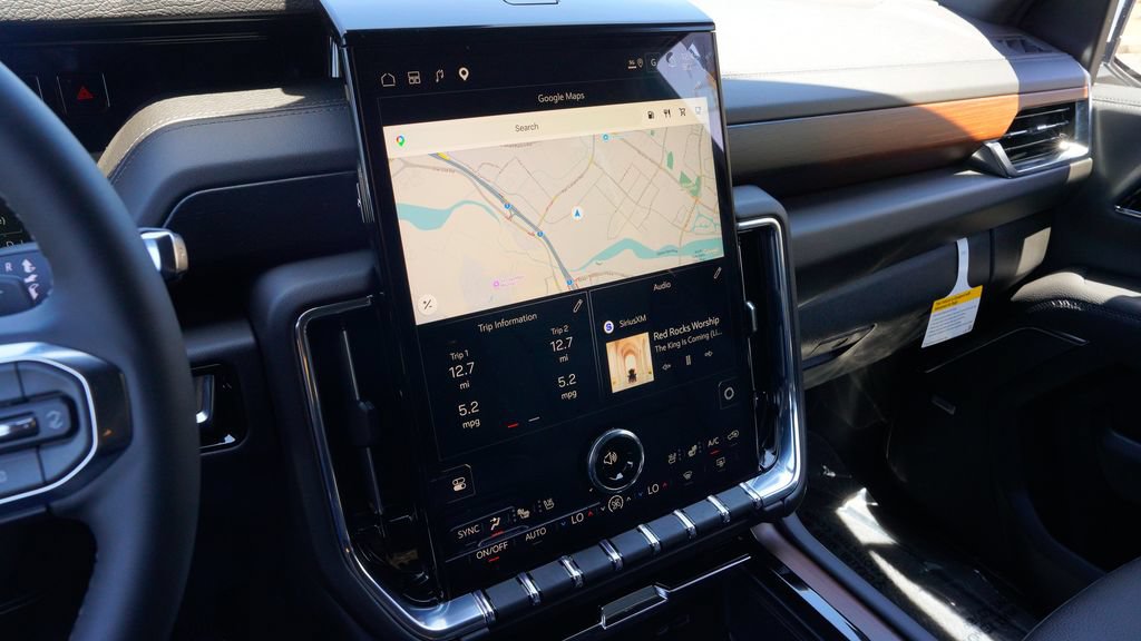 New 2026 GMC Yukon Denali AWD/4WD image 16