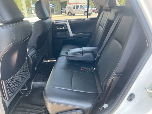 Used 2023 Toyota 4Runner Limited image 14