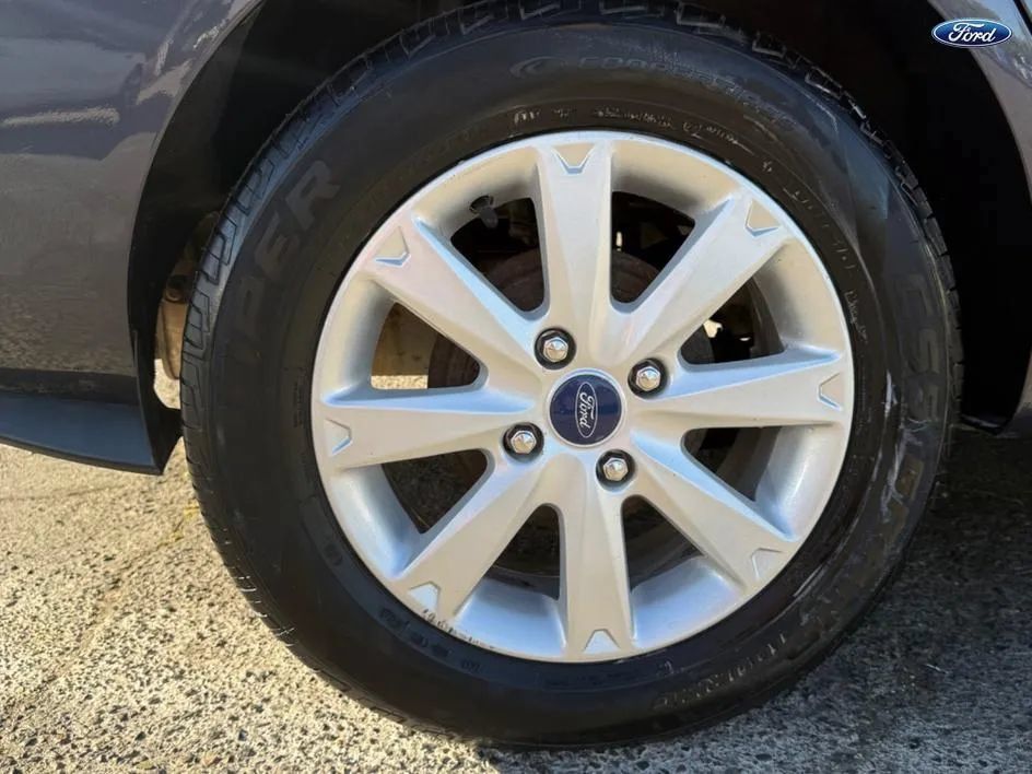 Used 2012 Ford Fiesta SE FWD image 30