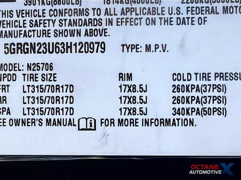 Used 2003 HUMMER H2 w/ Preferred Equipment Group image 33