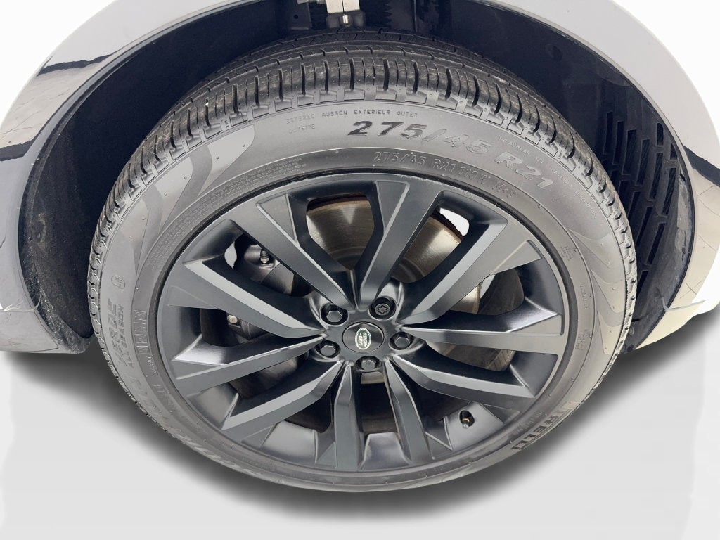 Used 2024 Land Rover Discovery Dynamic SE AWD/4WD image 81