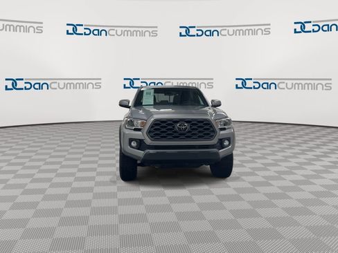 Used 2021 Toyota Tacoma TRD Off-Road AWD/4WD image 3