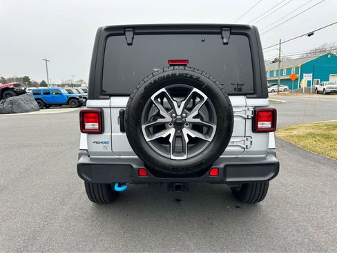 Used 2024 Jeep Wrangler Sport S w/ Convenience Group image 6