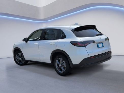 New 2026 Honda HR-V LX image 9