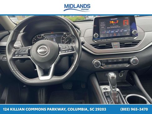 Used 2023 Nissan Altima 2.5 SR AWD/4WD image 12