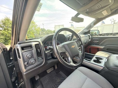 Used 2018 Chevrolet Silverado 1500 LT w/ Texas Edition AWD/4WD image 10