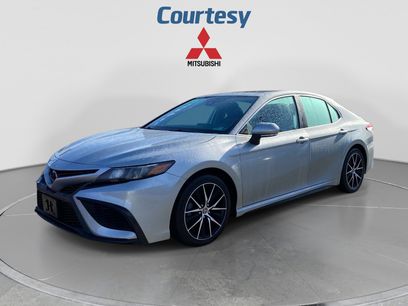 Used 2022 Toyota Camry SE w/ Cold Weather Package