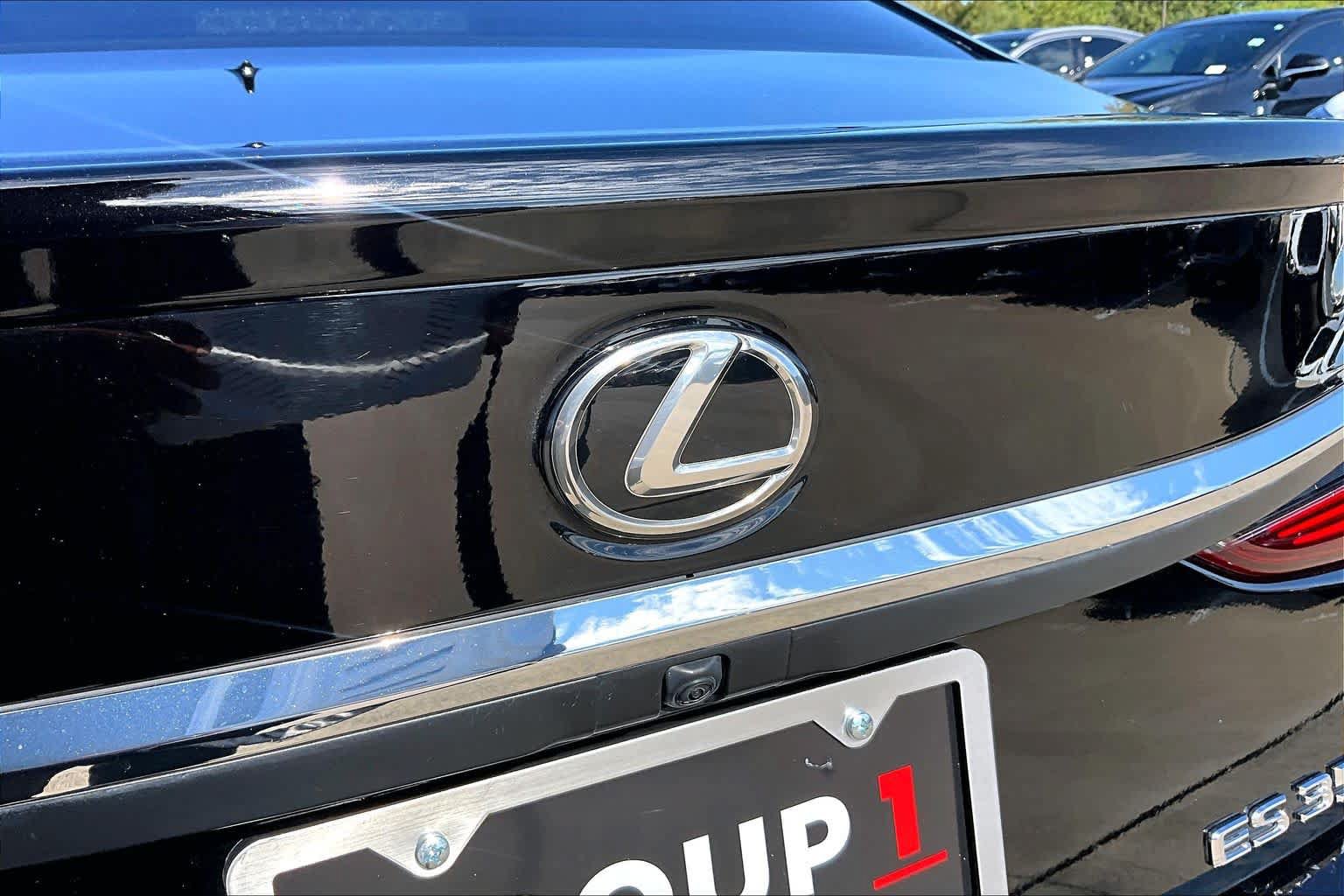 Used 2024 Lexus ES 350 Ultra Luxury w/ Accessory Package (Z2) FWD image 30