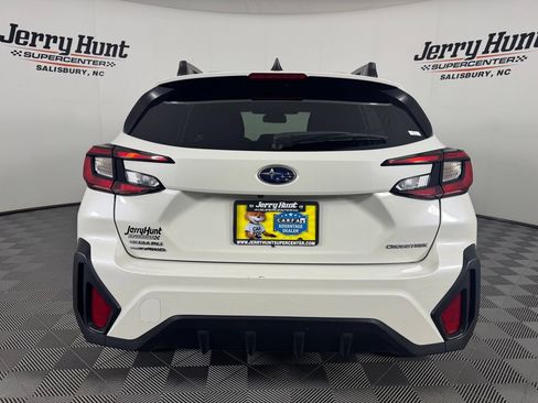 Used 2025 Subaru Crosstrek 2.5i Premium AWD/4WD image 7