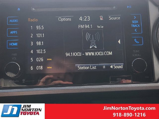 Used 2017 Toyota Tacoma TRD Off-Road w/ Tow Package AWD/4WD image 18