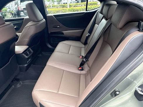Used 2023 Lexus ES 350 w/ Premium Package FWD image 23