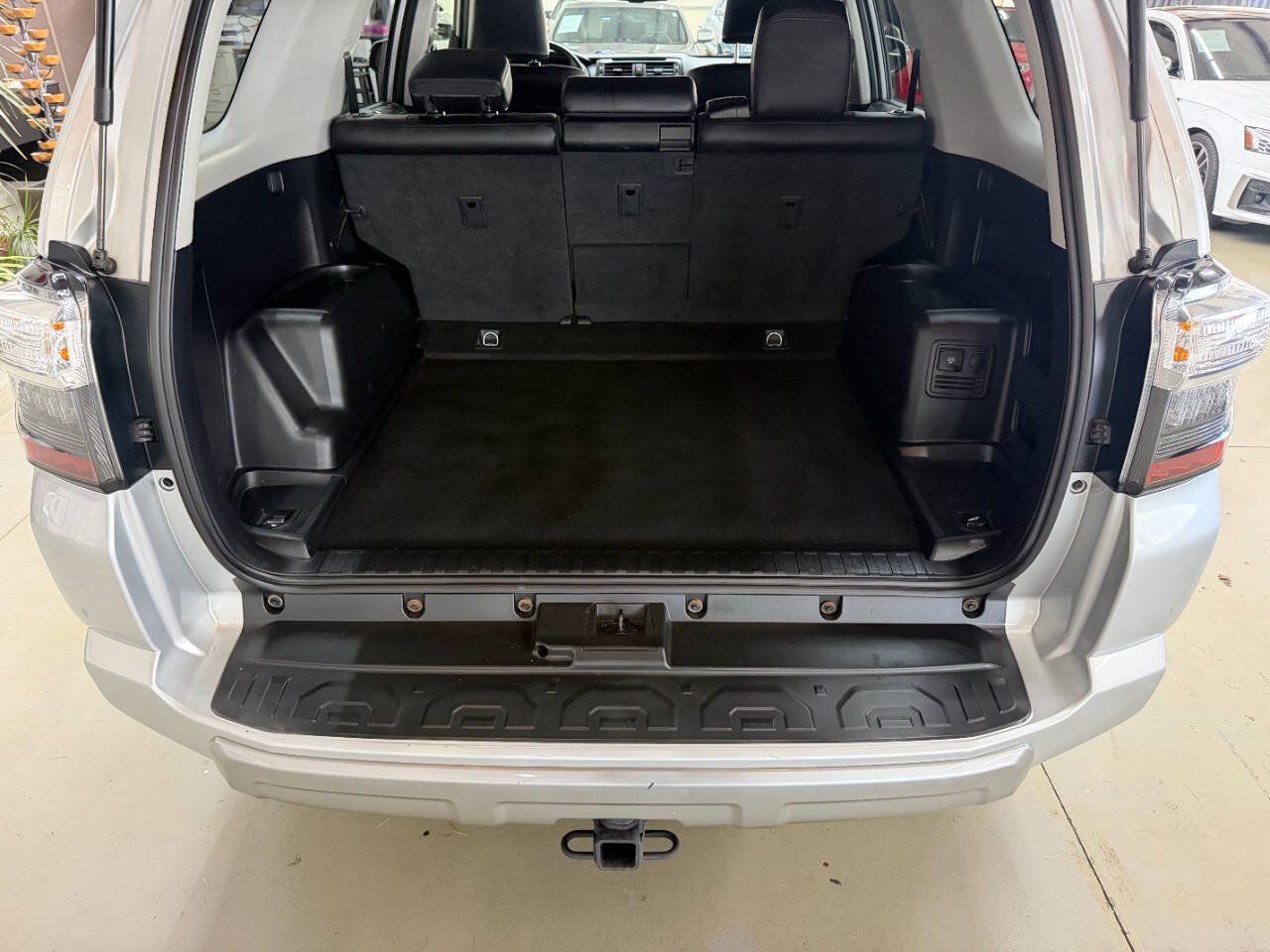 Used 2016 Toyota 4Runner Trail Premium AWD/4WD image 9