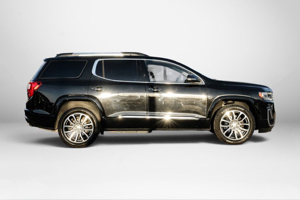 Used 2023 GMC Acadia Denali FWD image 5