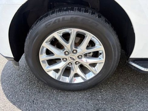 Used 2021 Ford Expedition XLT AWD/4WD image 13