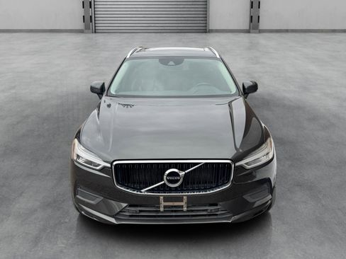 Used 2018 Volvo XC60 T6 Momentum w/ Vision Package image 31