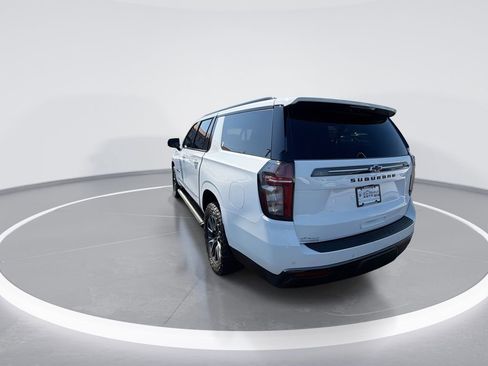 Used 2022 Chevrolet Suburban Z71 AWD/4WD image 6